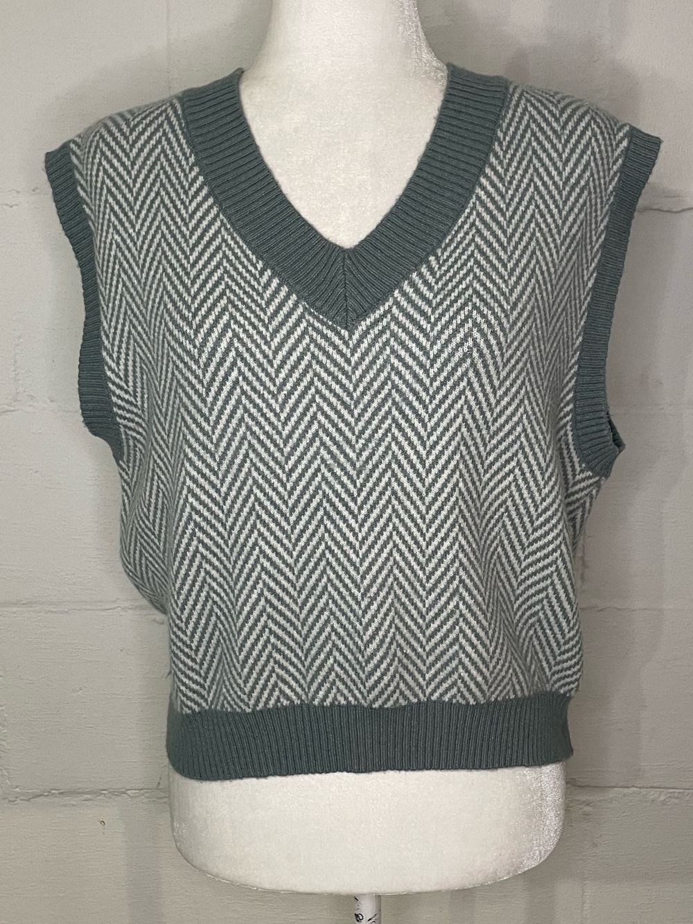 Sincerly Jules Two-Tone Herringbone V-Neck Sweater Vest in Sage Green & White